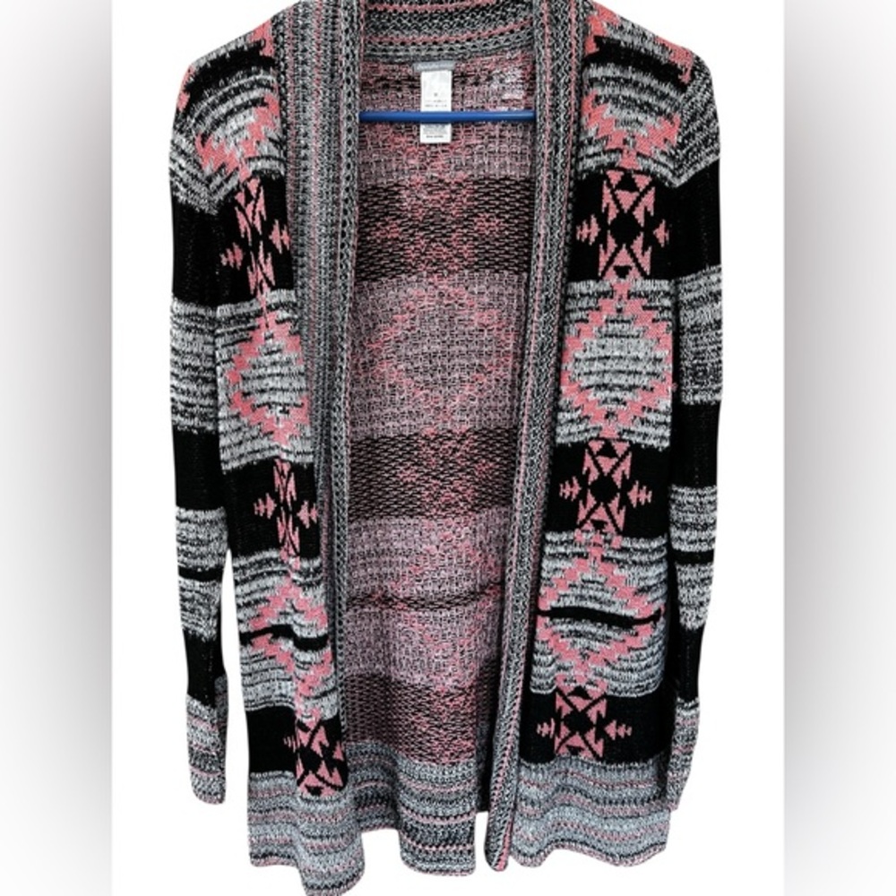 Charlotte Russe Black and Pink Geometric Cardigan